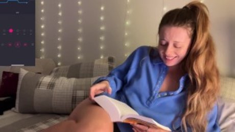 Nadia Foxx nude actress pics