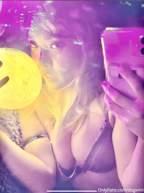 Dxgxmii nude actress pic