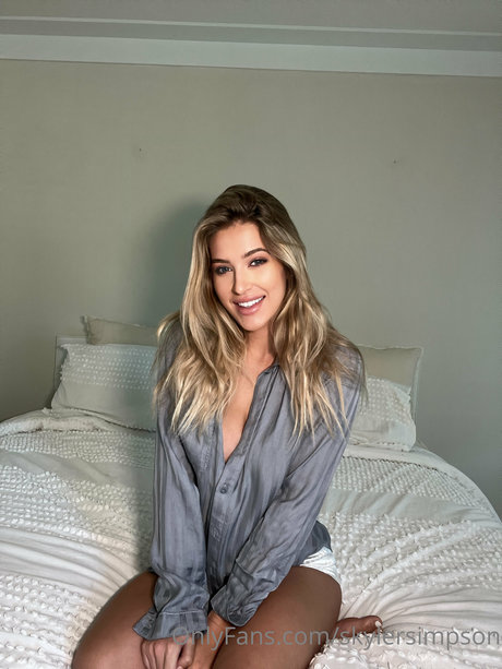 young onlyfans sexy picture