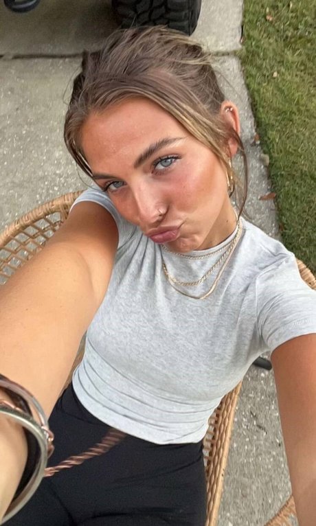 popular trans onlyfans xxx picture