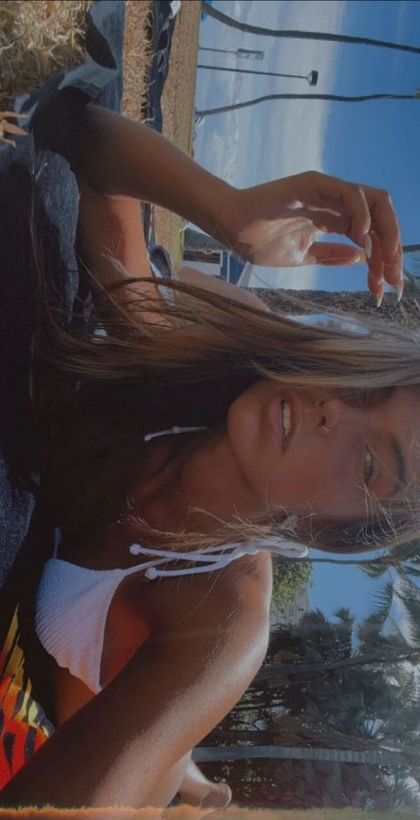 Jordan Beckham model perfect pictures