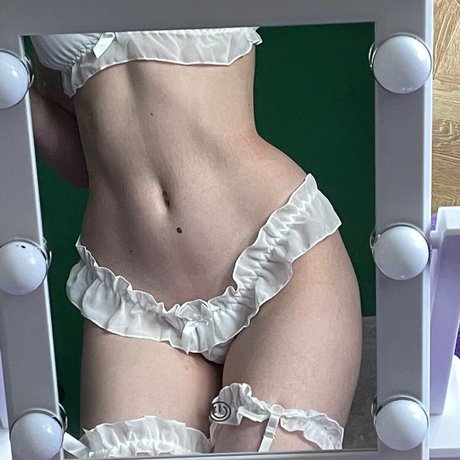 brown eyes kitty onlyfans art nude archive