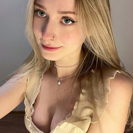 Pumpur mur star adult picture