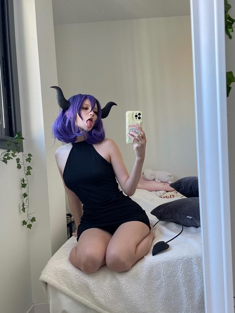 Katie Westwood model pretty img