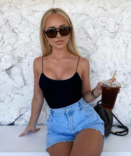 Allie Auton sex pornstar img