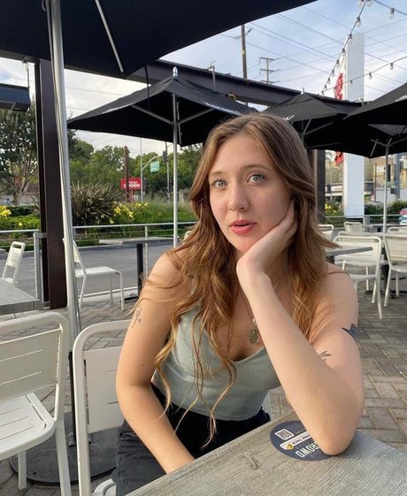 Jordan Burton hd pornstar photo