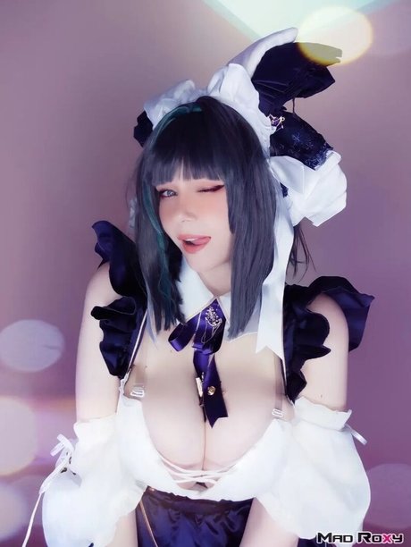 Mad Roxy nude model images