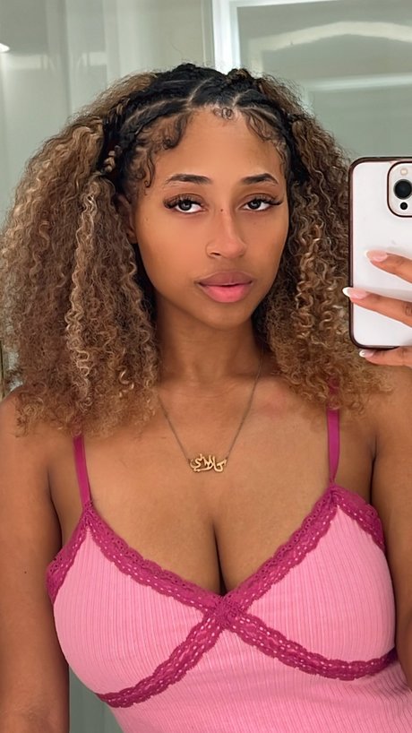 Kalani Rodgers model porn picture