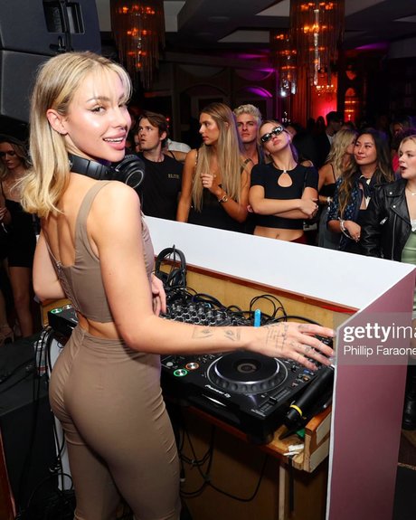 milf pregnant onlyfans porno pic