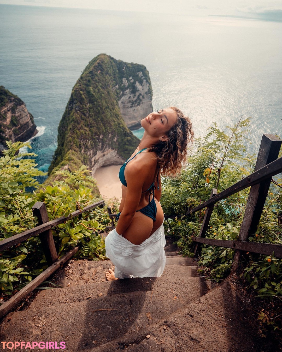 arab muscle onlyfans adult images