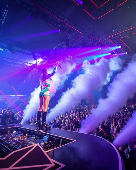 chicks with dicks onlyfans adult photos