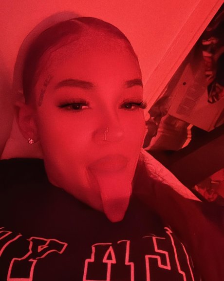 Cynthia Rose_ high quality model img