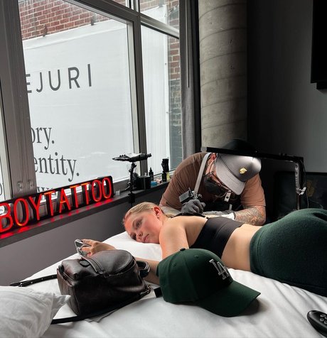 kitchen onlyfans pretty photo