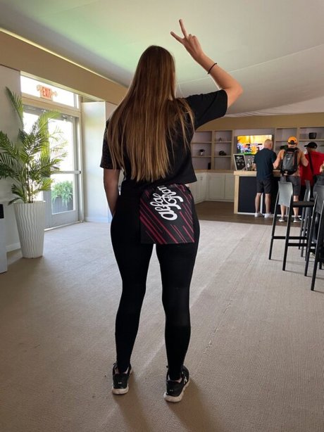 Alanis King exclusive pornstar photos