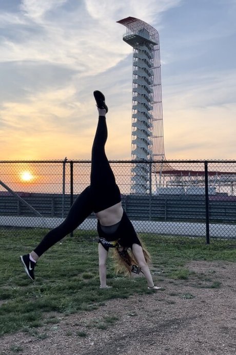 Alanis King hd actress pictures