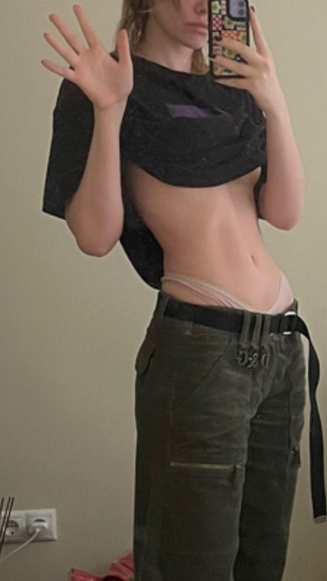 Kira Rausch pornstar hd pictures