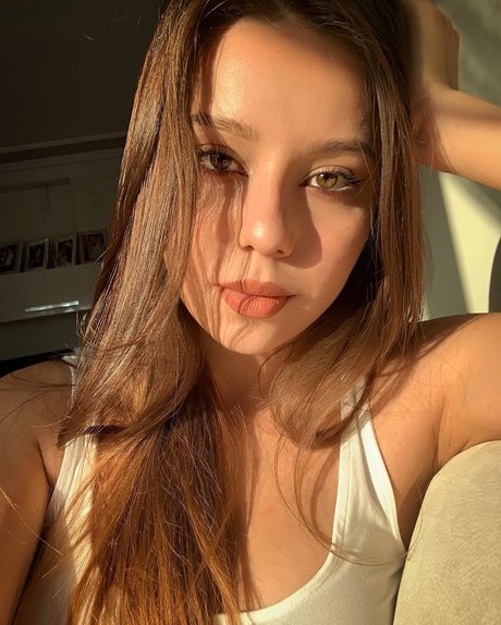 Sinem Ozgur perfect star photos