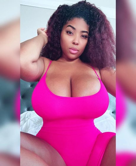 Shadee Monique high quality actress img