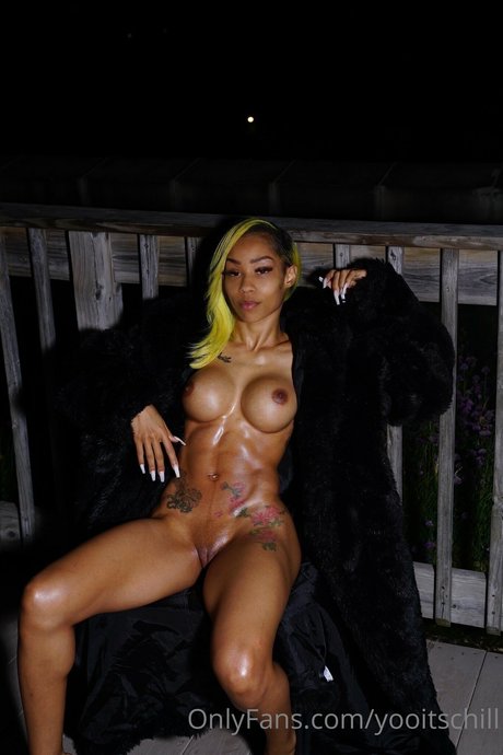 YooItsChill pornstar perfect archive