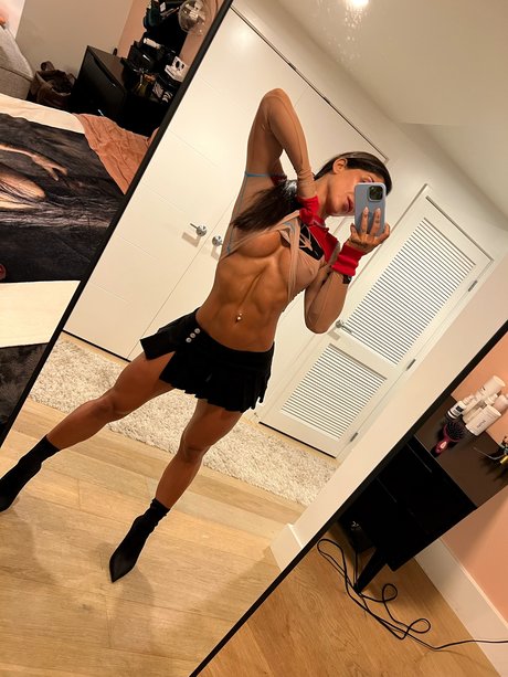 Deniz Saypinar star nude img