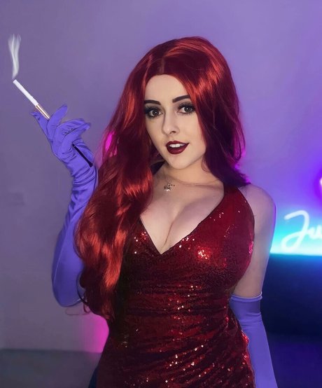 Juicyiris xxx actress archive