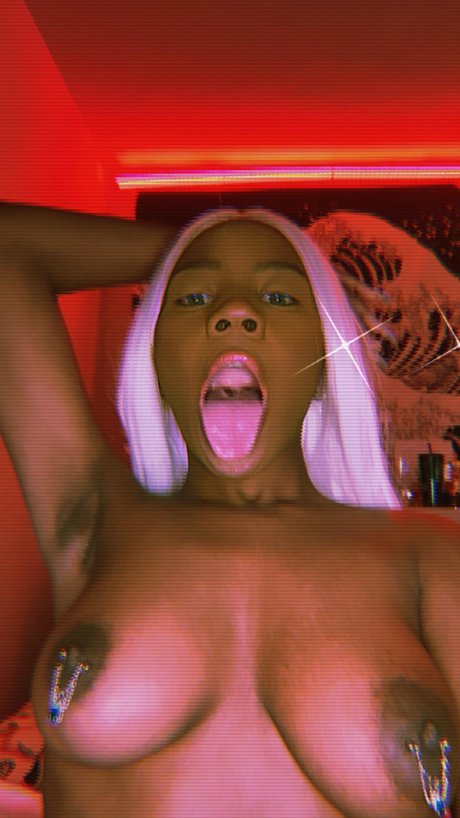 NaturalKai art model pic