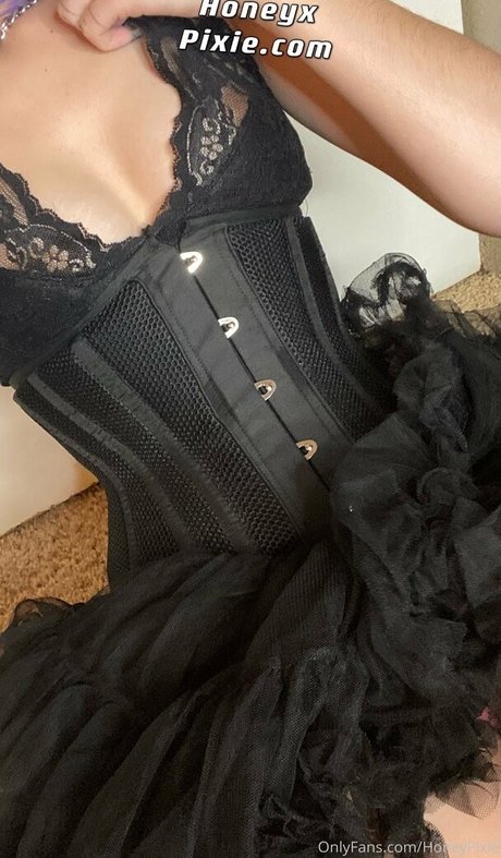 Honeypixie pornstar adult archive