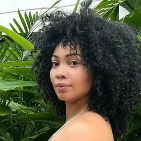 God Beth hd actress picture