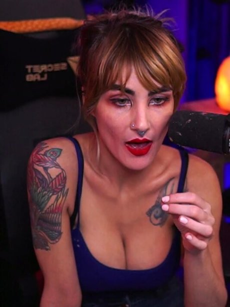 plus size onlyfans erotic archive