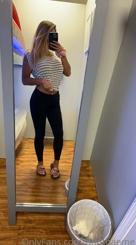 dontbaeme xxx pornstar photo