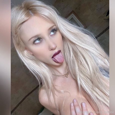 Zuara ashlee star hot galleries