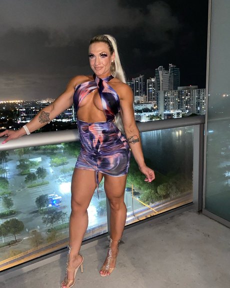 Christina Lee xxx actress photos