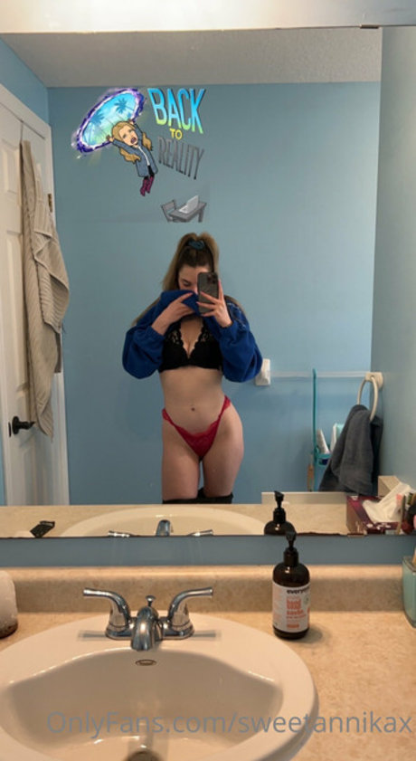 sweetannikax sexy model img