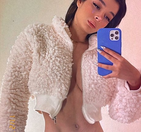 Karlardz beautiful actress photos