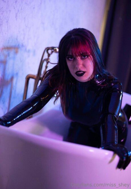 Miss Shey nice pornstar picture