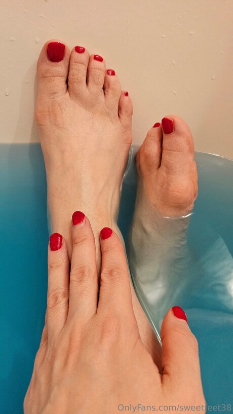 Sweetfeet38 pornstar hd image