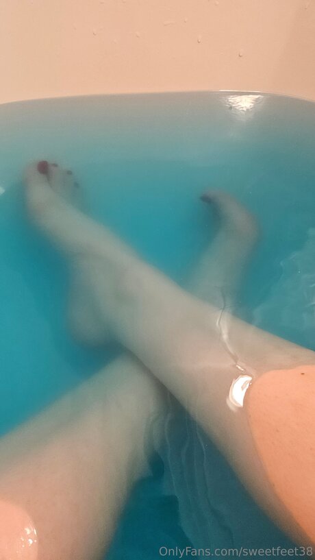 Sweetfeet38 model free images