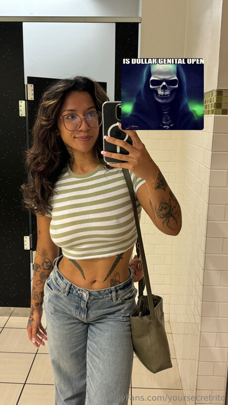 centerfold onlyfans nudes photos