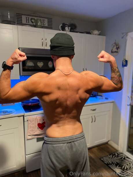 Gunterbody model xxx images