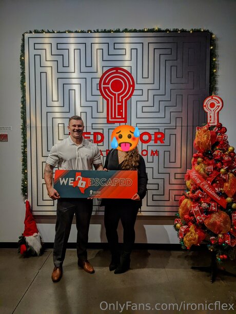 Ironicflex erotic actress pics