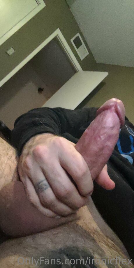 Ironicflex hot star photo