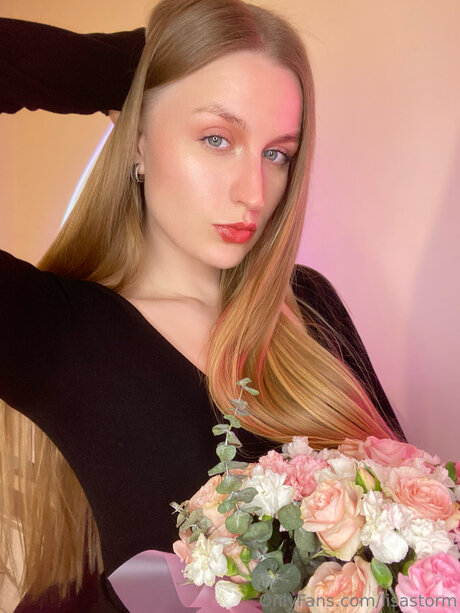 blonde princess onlyfans free naked image