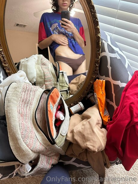 Frankieonline pornstar pretty photos