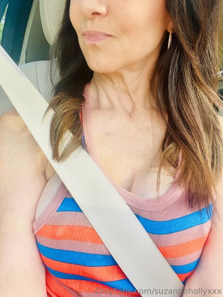 Suzannehollyxxx pornstar hot img