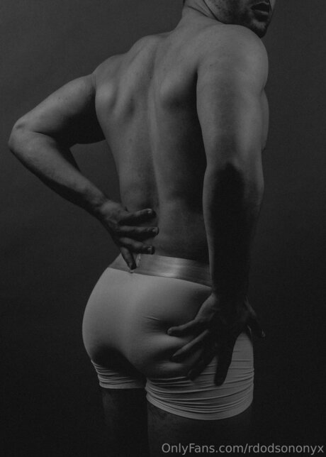 Rdodsononyx nude pornstar pics
