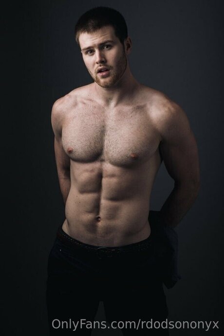 Rdodsononyx pornstar pretty img