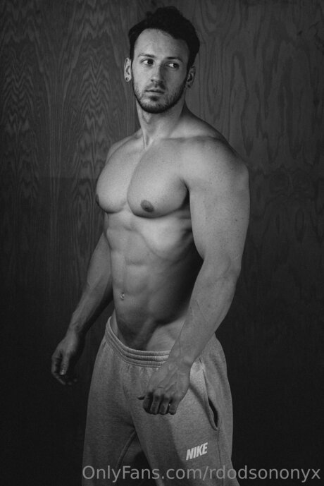 Rdodsononyx art pornstar pictures