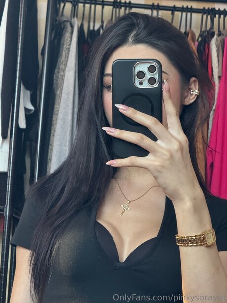 Pinkysorayut star porn pictures
