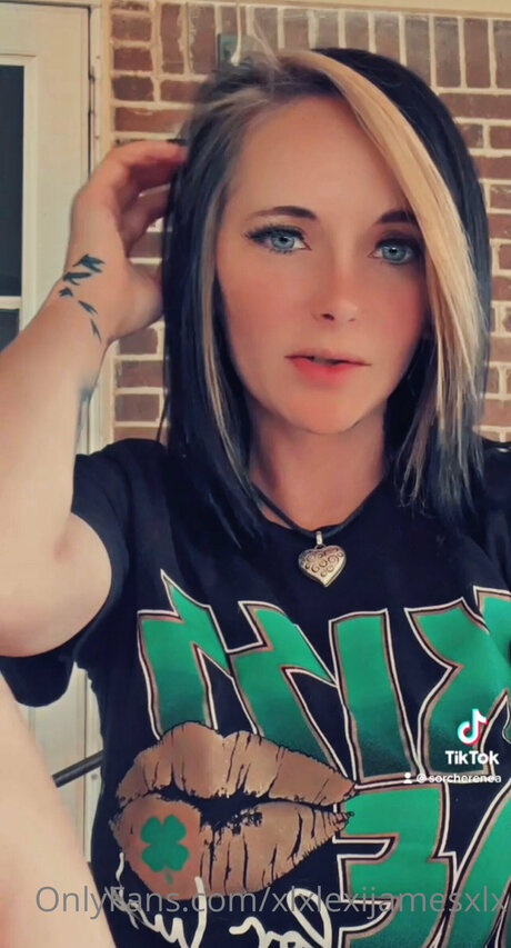 Xlxlexijamesxlx star porn image