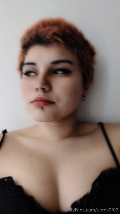 E E19 pretty pornstar pictures